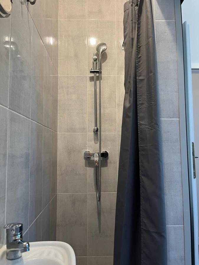 Labo Apartment Chmielna Варшава Экстерьер фото